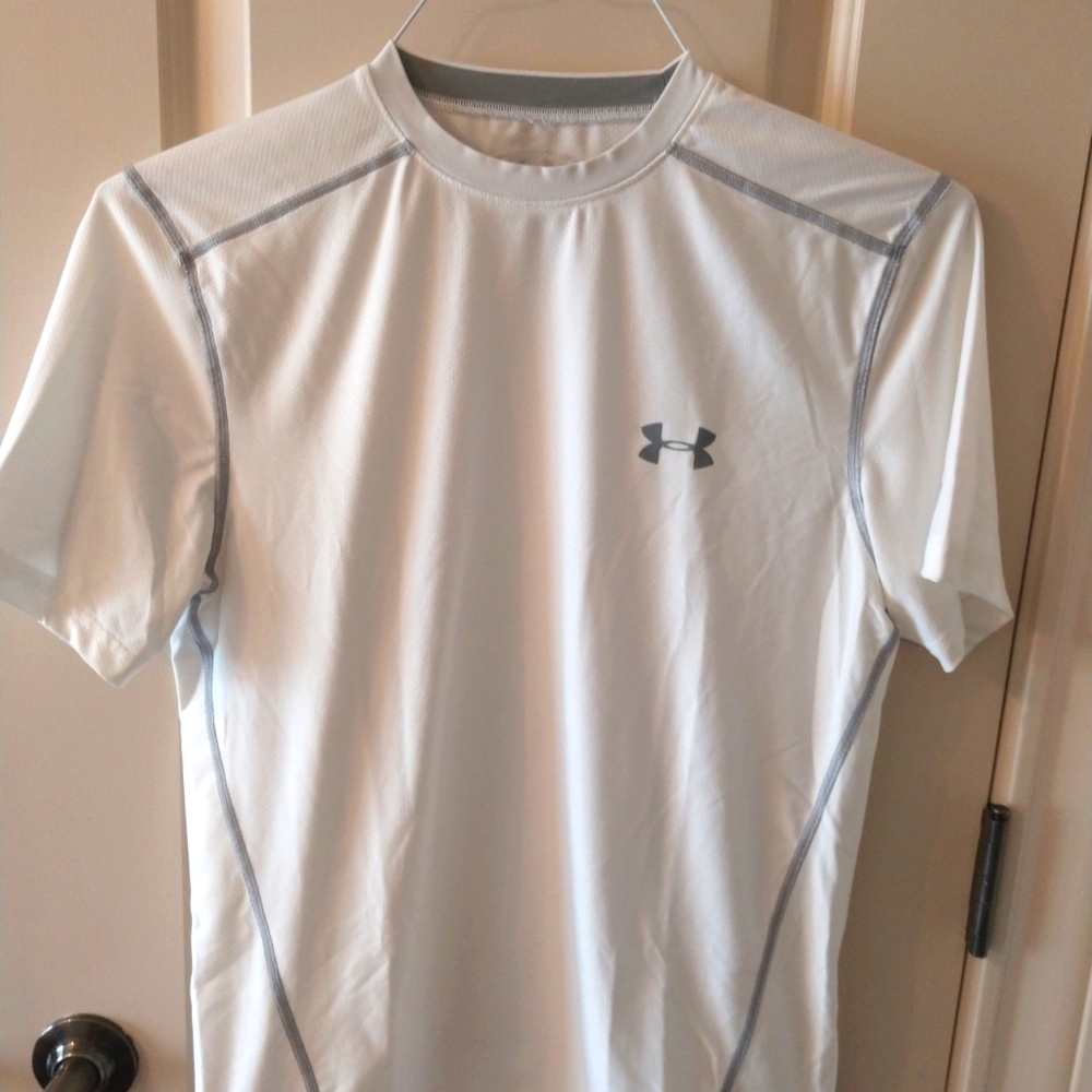 Men's Under Armour dry fit shirt